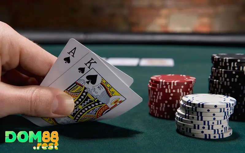 Cách chơi Poker chi tiết nhất, dễ hiểu nhất tại nhà cái Dom88